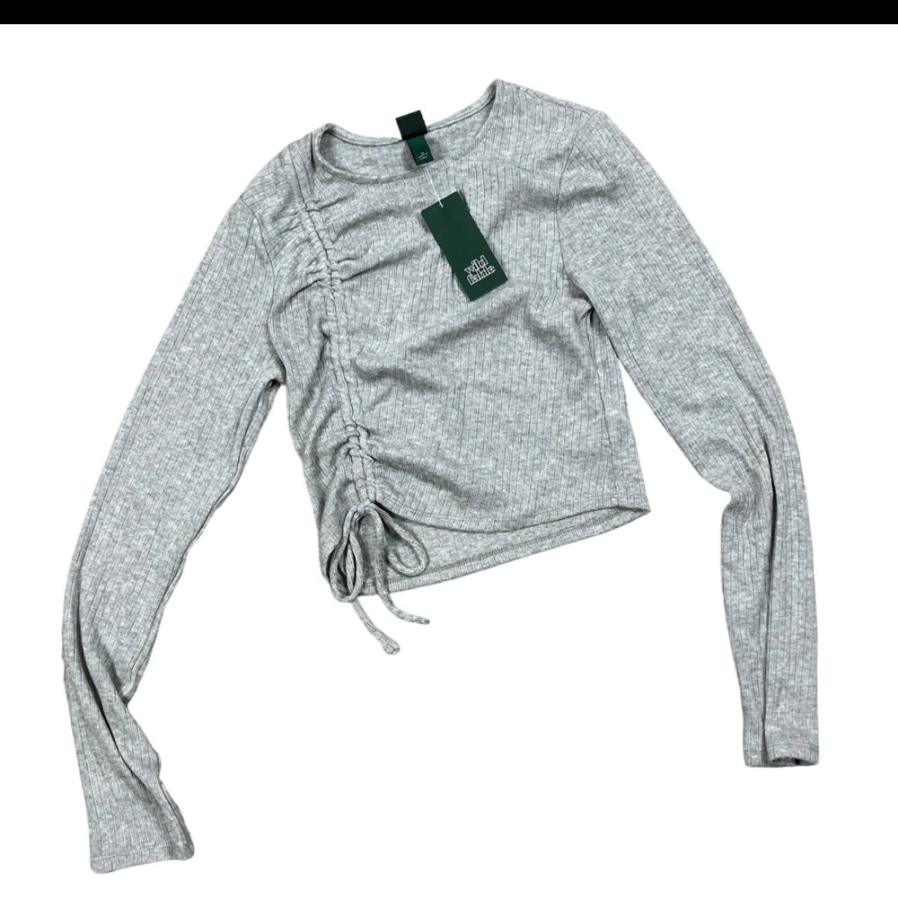 Wild Fable Women's Gray Long Sleeve Ruched Cropped T-Shirt - Size Large - NWT